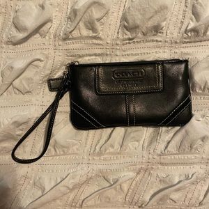 COACH BLACK WRISTLET